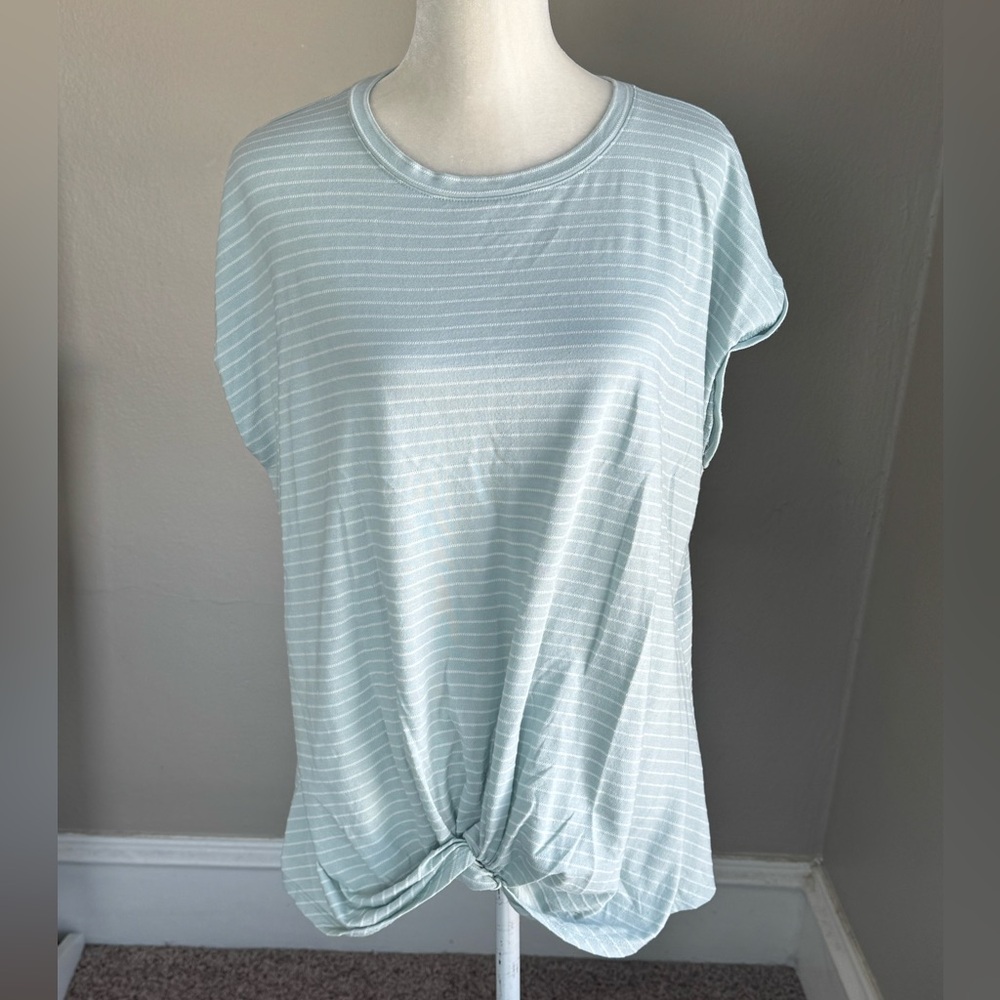 Maurices 24/7 Austin Stripes Knot Hem Short Sleeve Tee - Picture 3 of 8